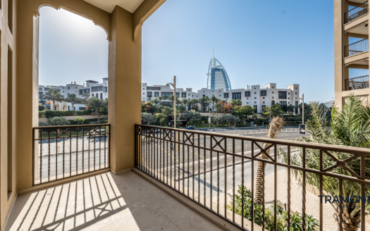 Spacious Community |Large Apartment |High Ceiling